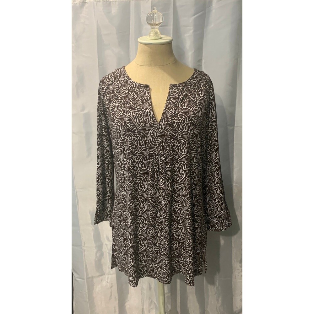 Tommy Bahama Long Sleeve Women's Size S Black V-Neck Pullover Top